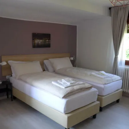 La Tana 3*