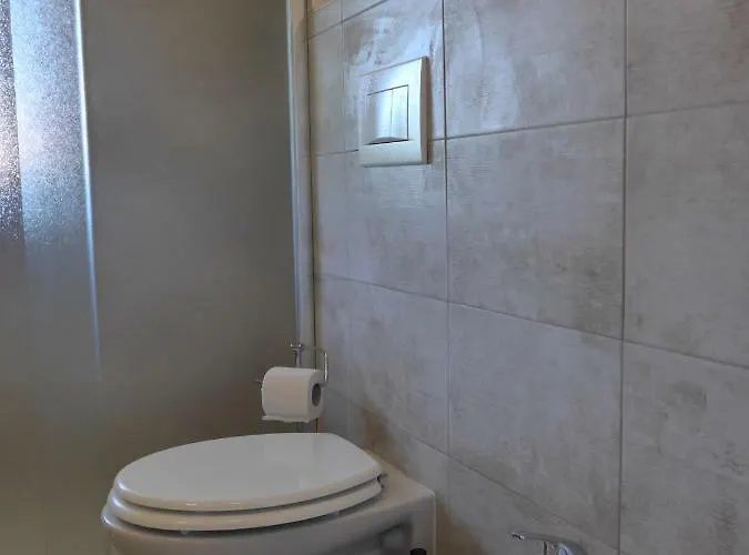 La Tana Гостевой дом