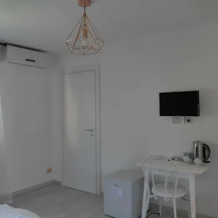 La Tana Lenno