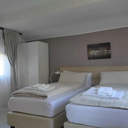 招待所 La Tana 3*