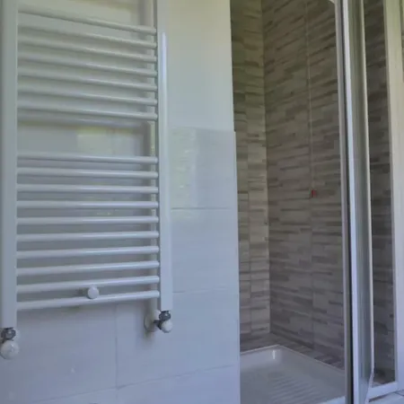 La Tana 招待所 3*